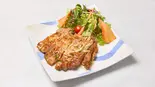 ベトナムレモングラスグリルチキン Grilled Chicken with Vietnamese Lemongrass Flavor（【ボリューム満点コスパ最高】本格エスニックandハワイアンバルKAUAI）
