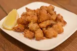 鶏なんこつ唐揚げ 100g（【大盛り無料！！】ジューシー唐揚げ弁当 玉ちゃん食堂）
