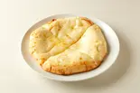 ハニーチーズナン Honey Cheese Naan（アジアンレストラン・チョウタリ太閤通店(Mountain HUB)）