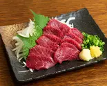 馬刺し（Food Bar CLAN）