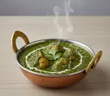 Hourensou chicken curry ほうれん草チキンカレー（ネパールインド料理サラソティ Nepali Indian Restaurant Saraswati）