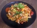 ネパール風焼きそば（モモ＆ジル ハウス）