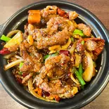 麻辣ラム肉炒め(麻辣羊肉)（中華料理 無限鴨）