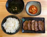 和牛 上カルビ定食（焼肉 たんときどきはらみ なんば道頓堀店）