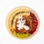 生フルーツアサイーボウル【季節限定トッピング】（アサイーボウルとハンドドリップコーヒー okcoffee難波店 オーケーコーヒー）