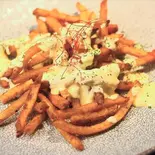 ゴルゴンクリームフライドポテト(ミートイートアップ吉祥寺店)