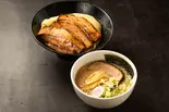 頑者の炙り三枚チャーシュー背脂醤油つけ麺（頑者製麺所）