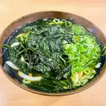 わかめうどん（【濃厚鰹ダシ】天八うどん どんでん）
