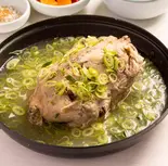 薬膳参鶏湯(サムゲタン) Medicinal Chicken Soup (Samgye-tang)（プンキッチン真田山）