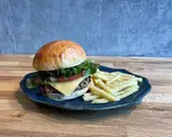 クラシックチーズバーガー(単品)（CAFE＆BAR RIGID）