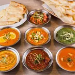 お好みナン＆お好みカレー(野菜) Choice of Naan ＆ Curry (Vegetable)（インド料理フォーシーズンミラン大名店）