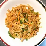 ベジタブルチャウミン(Veg Chowmein)（KHUKURI）