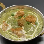 ほうれん草チキンカレー Sag Chicken Curry（インドネパールレストランシリス）
