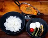 New・鶏ムネ肉のトマトキーマカレー (弁当)（筋肉食堂 六本木店）