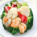 三種海鮮と季節野菜炒め 时菜三鲜（台湾料理 金彩）