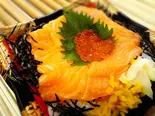 サーモンといくらの親子丼（重寿司）