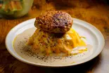 ホワイトハンバーグオムライス&ミニサラダ White Sauce Omelet Rice topped with Hamburger & mini salad(【カラダが喜ぶオムライスCafe】Egg House~南阿佐ヶ谷店~)