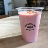 ヨーグルト・ベリーシェイク（ショートケーキ専門店ゴールデンチャイルドカフェ）