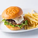 チーズハンバーガー（【朝食とハンバーガーのお店】To B）