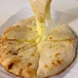 チーズナン Cheese Naan(ザ・ロータスインドネパール料理)