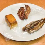燻製3種盛(チーズ、鶏ササミ、干魚)（居酒屋たこっちさん）