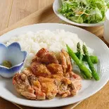 鶏モモロースト(湯島大衆バル 鶏ットリア ~torittoria~(トリットリア))