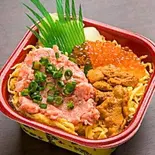 41 うにとろいくら丼(大漁丼家 赤羽店)