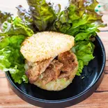 【Veganヴィーガン】NEXT生姜焼きライスバーガー(NEXT RESTAURANT 水道橋店)