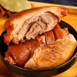 秘伝タレ味付け豚足肉(骨なし) 脱骨肘子 1個(ChuuChuuフルーツ盛り盛りアサイーボウル Fruit-packed Acai Bowl 東武練馬店)