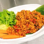 クアクリン・ムーターメリックを使った鶏肉の激辛カレーペースト炒め คั่วกลิ้งไก่สับ(PINTO)