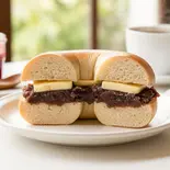 自家製もっちりベーグルのあんバターベーグルサンド(【自家製もっちりベーグル】ベーグルカフェZERO 浅草)