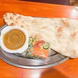 チキンカレー+サラダセットChicken curry + salad set(ジャムナカレーJAMUNA CURRY)