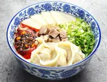 水餃子入り蘭州拉麺（蘭州拉麺 一天一面）