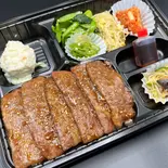 和牛上カルビ弁当(みそ汁付き)（ホルモン焼 幸永×歌舞伎町の台所 かど平）