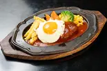 目玉焼き＆ハンバーグ（ステーキハウスバッファロー）