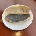 コッペ 黒ゴマクリーム（妙力堂製パン所）