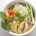 骨付き鶏肉のフォー Pho ga chat（Minh Nhat Quan草加店）