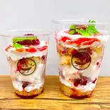 ベリーチーズケーキ（軽食とデザート。Cafe Karanos[カラノス]）