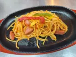 昔懐かしのナポリタン（鉄板酒場もんちゃん）