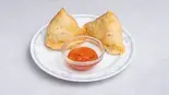 サモサ(2 p) / Samosa(2p)（インド料理レストランロシャニー）