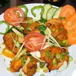 ネパールグリルチキンサラダ CHOILA CHICKEN NRPAL SALAD（インドネパールレストランサファル）