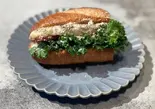 シーザーサラダバケットサンド（One Hundred Bakery千歳船橋店）