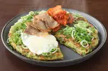 豚キムチチーズねぎ焼き(お好み焼き おた福商店 八王子・日野店)
