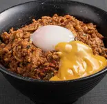 背徳感のチーズすたみな丼（圧倒的背徳感 スタミナRush 福岡原店）