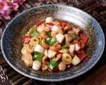 鶏肉とカシューナッツ炒め（天津家庭料理 一味一厨）