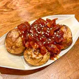 異色のコラボ！ヤンニョムたくあん(8コ)（タコとハイボール 蒲田西口店）