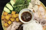 MET BUN DAU NAM  TOM DAC BIET特別な 発酵エビソースとブン竹小平皿（Xin Chao Viet Nam Ikebukuro）