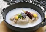 ハーフ参鶏湯（韓国料理ヤンピョン へジャンク 別館）