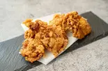 【自家製】鶏の唐揚げ50g×4個（健康応援食〜釜飯日和〜もぐら大正店）