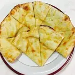 チーズ クルチャ ナン Cheese kulcha nan（チョウタリー レストラン andバー）